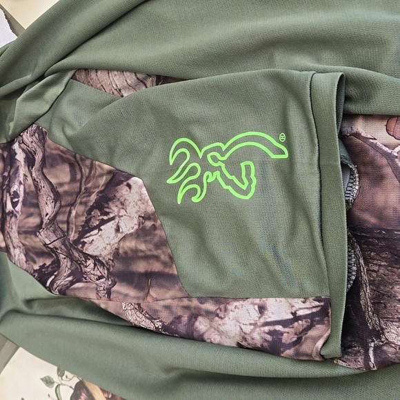 Browning Lightweight Tee short sleeves Green with Camo Design Men size XL - Picture 5 of 9